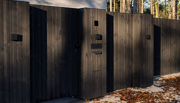 Woody Fence