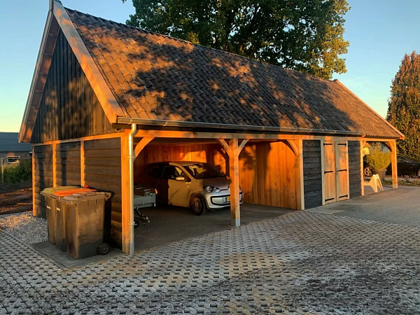 Storage carport